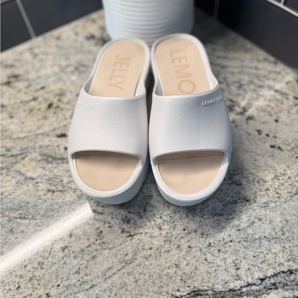 Lemon Jelly Slip-On Slides White Platform - Picture 3 of 10
